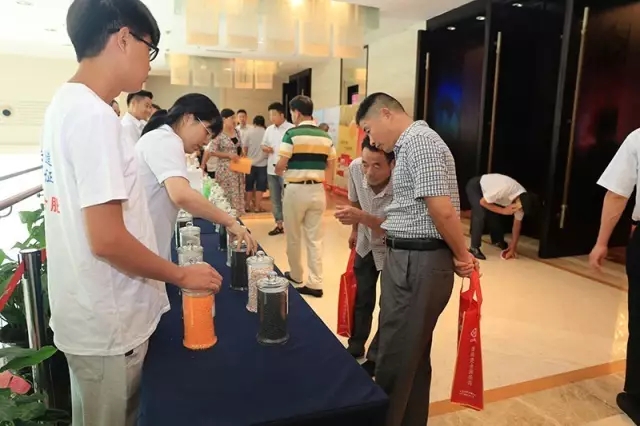 复合肥经销商了解产品 复合肥经销商了解产品